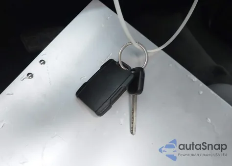 2017 Chevrolet Silverado 1500 1Lt z USA, uszkodzony, nr VIN 3GCUKREC3HG305969